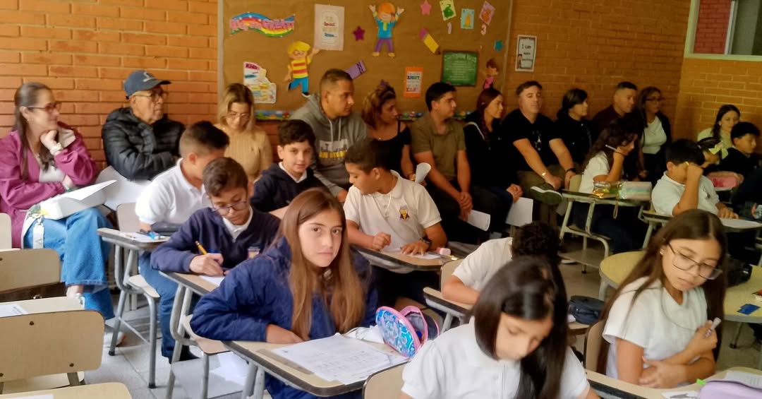 «Bienvenidos a la Clase Abierta de 4to grado B»